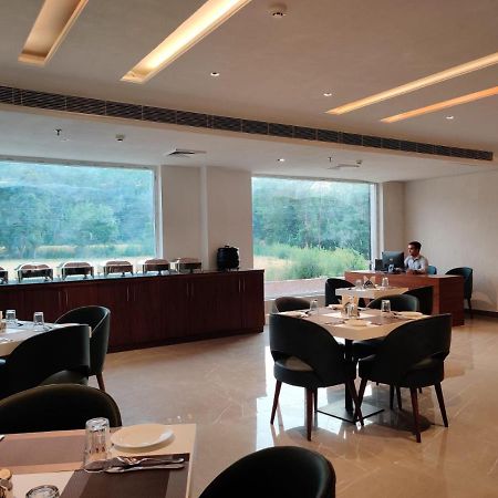 Hotel Parth Una  Екстер'єр фото