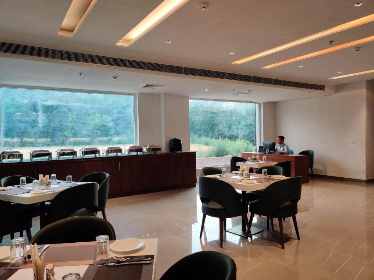 Hotel Parth Una  Екстер'єр фото